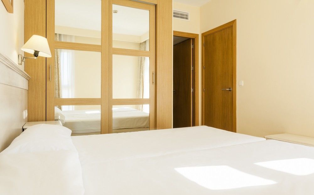 Aparthotel Ilunion Sancti Petri Novo Sancti Petri Exterior foto